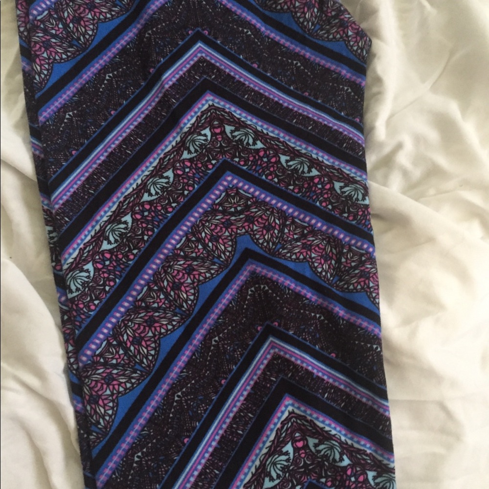 🇺🇸Women’s bundle of 3 One size  leggings🇺🇸 - Picture 4 of 7